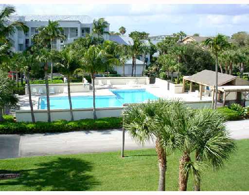 Riverwood Condos in Indian River Plantation