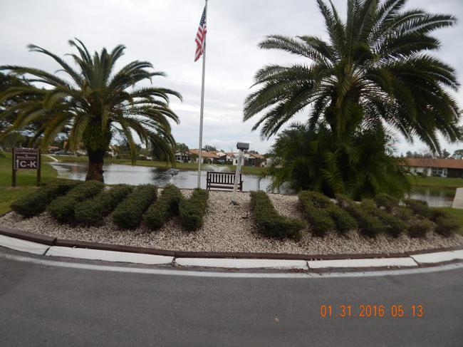 Twin Lakes common areas