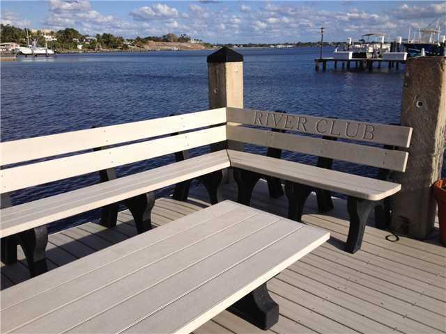 Docks